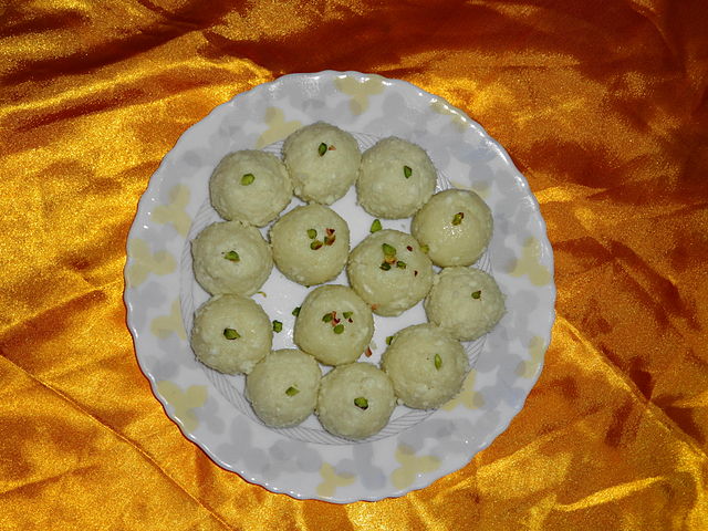 Sandesh, the most popular chhena-based sweet