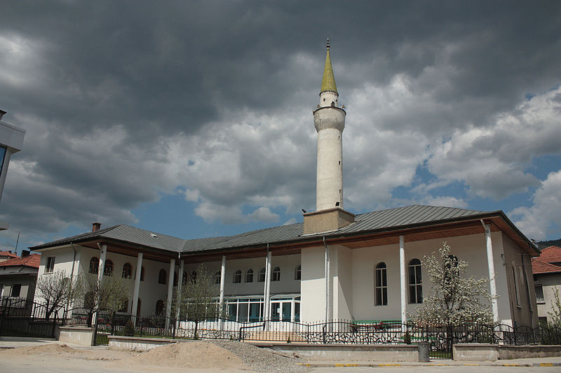 File:Sarnitsa-mosque.jpg