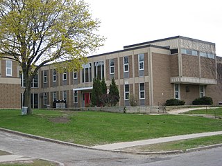 <span class="mw-page-title-main">Scarlett Heights Entrepreneurial Academy</span> Public high school in Etobicoke, Toronto, Ontario, Canada