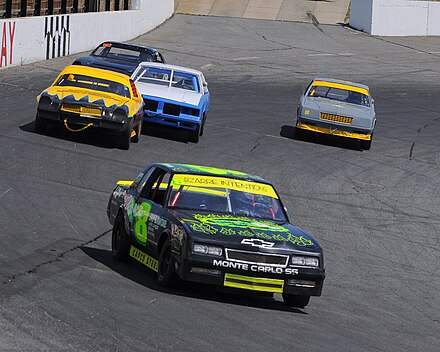 Cars lining up at Seekonk Speedway