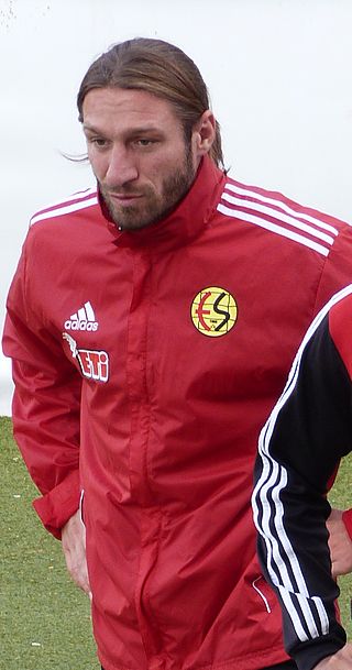 <span class="mw-page-title-main">Serdar Özbayraktar</span> Turkish footballer