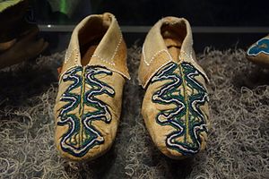 Southeastern region moccasins, c. 1850 - Bata Shoe Museum - DSC00620.JPG