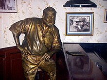 Life-sized statue of Hemingway by Jose Villa Soberon, at El Floridita bar in Havana Statue of Hemingway at Floridita.jpg