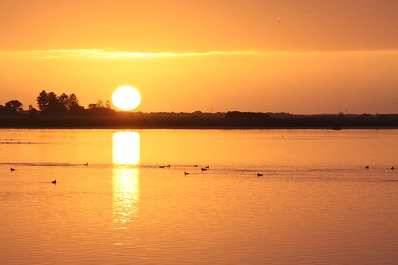 File:Sunrise over the Coorong.jpg