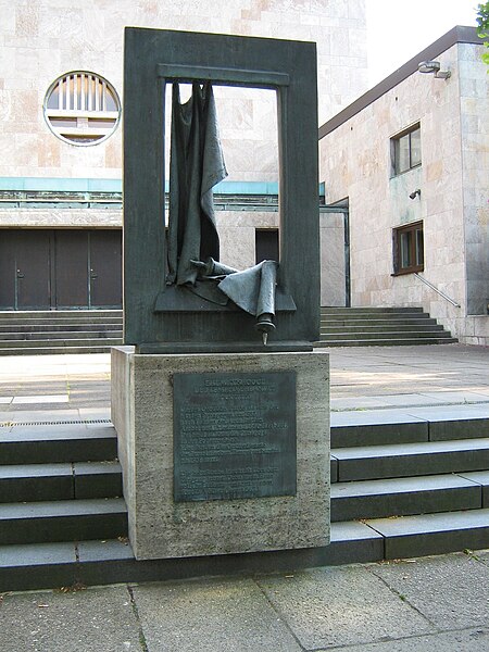 File:Synagoge Oberstrasse Memorial.jpg