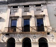 Teatro Massimo Vincenzo Bellini, facciata