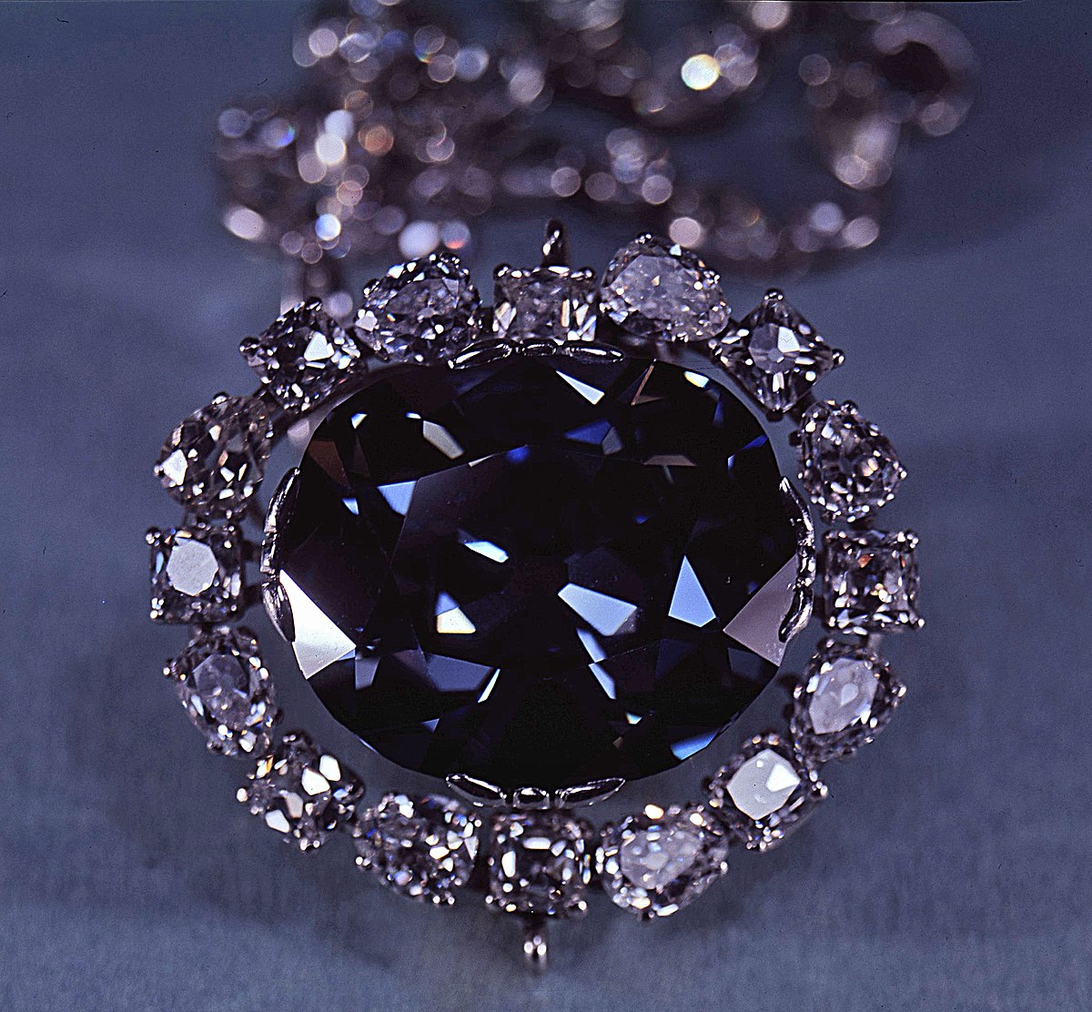 Le diamant Hope au Smithsonian Institution