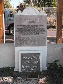 Hrob Henry Nott.JPG