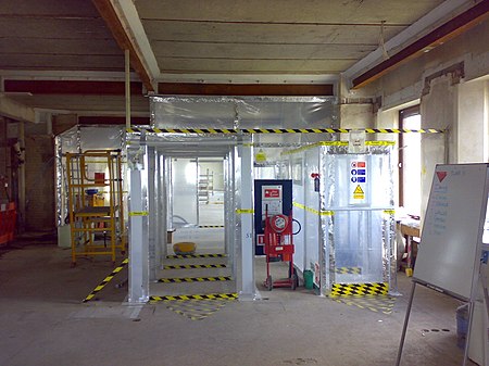 Tập_tin:UK_Asbestos_Removal_Enclosure.jpg