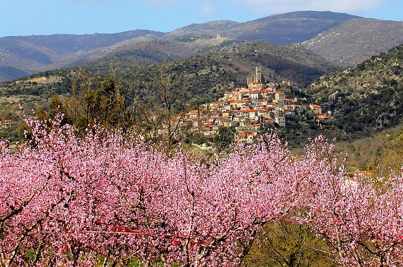 File:Village perché classé.jpg