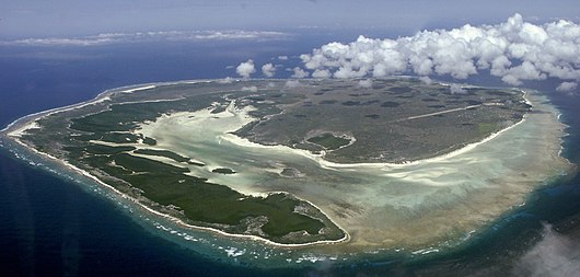 Vue aérienne de l'île Europa.