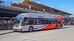 WMATA Metrobus 2014 NABI 42 BRT Hybrid.jpg