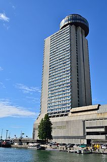 <span class="mw-page-title-main">Westin Harbour Castle Hotel</span> Hotel in Toronto, Ontario