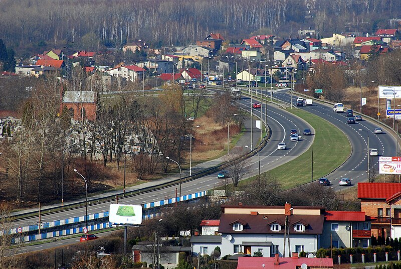 File:Widok z Górki Środulskiej w stronę Zuzanny. - panoramio.jpg