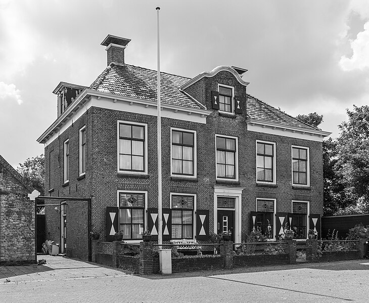 File:Wierum (Noardeast-Fryslân), 10-07-2023. (actm.) 18.jpg