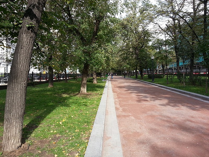 File:Покровский бульвар (Pokrovsky Boulevard), Москва 01.jpg