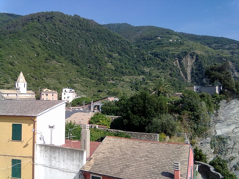 File:19018 Corniglia, Province of La Spezia, Italy - panoramio (3).jpg