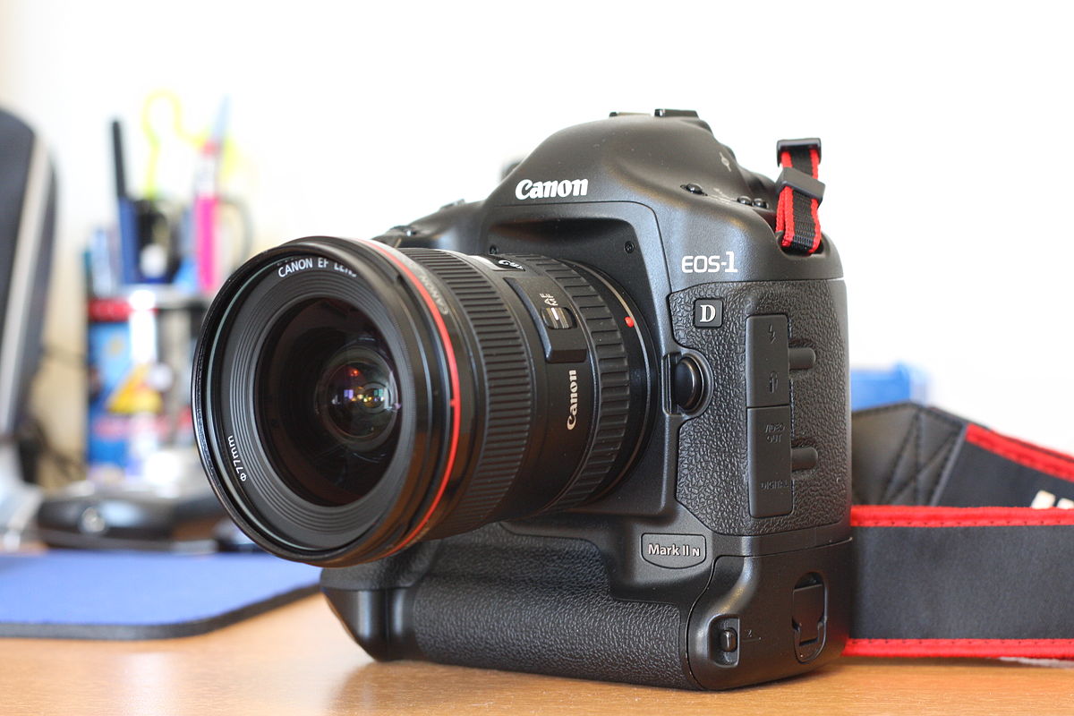 Canon EOS-1D Mark II N - Wikidata