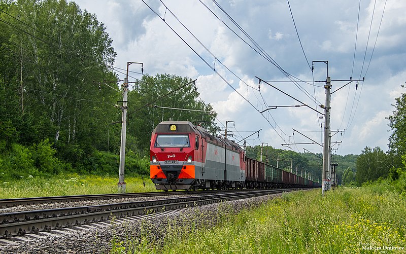 File:2ЭС10-109, Россия, Новосибирская область, перегон Жеребцово - Издревая (Trainpix 198729).jpg