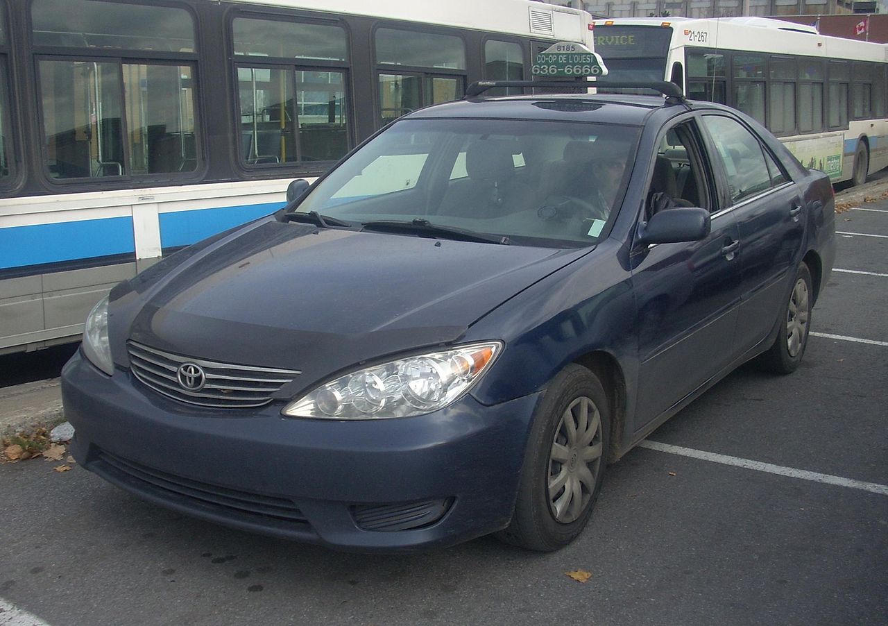dimensions of toyota camry 2005 #1