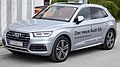 2017 Audi Q5 (FY) przód (srebrny) 1 (przycięcie) .jpg