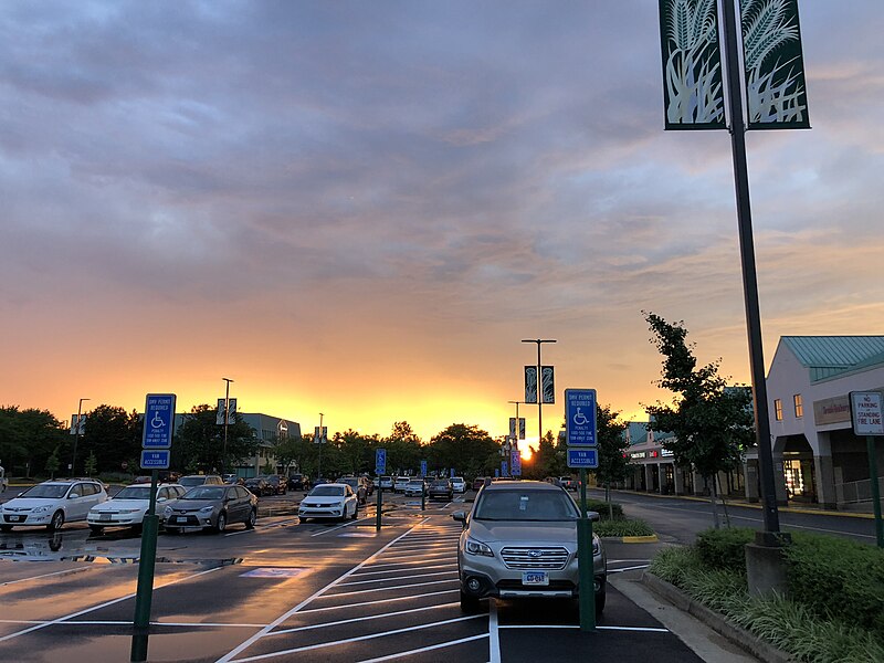 File:2019-07-03 20 29 44 Clouds near sunset in the Franklin Farm Village Shopping Center in the Franklin Farm section of Oak Hill, Fairfax County, Virginia.jpg