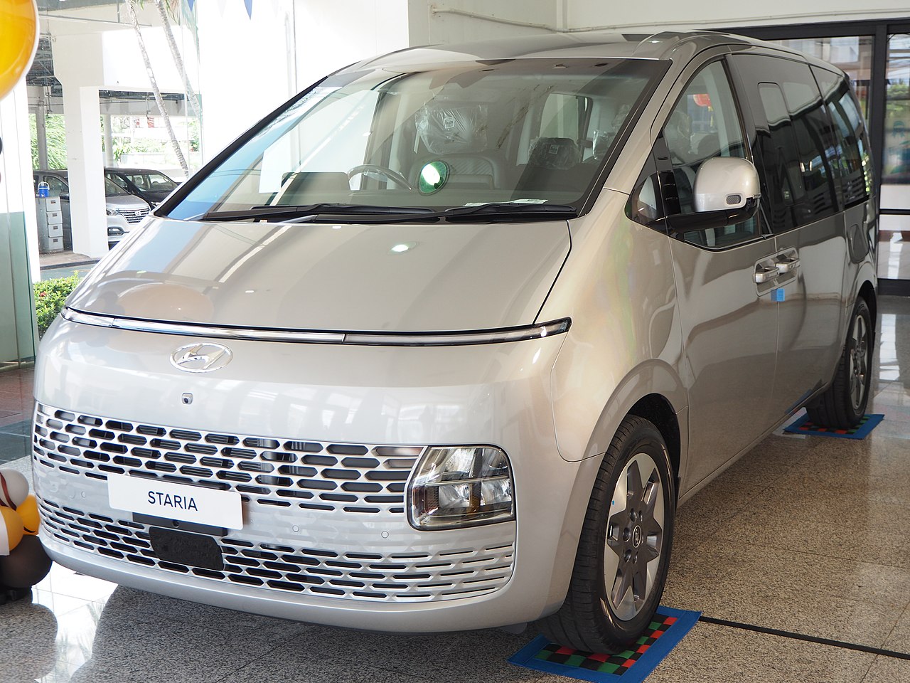 Image of 2021 Hyundai Staria SEL