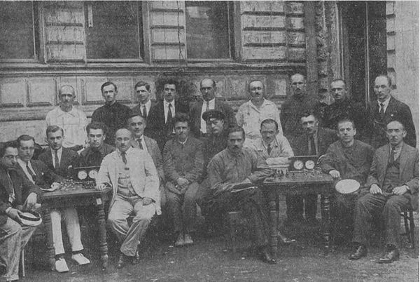 The participants of the fourth USSR Chess Championship in 1925. Sitting (left to right): Vilner, Levenfish, Rokhlin (organizer), Gotthilf, I. Rabinovi