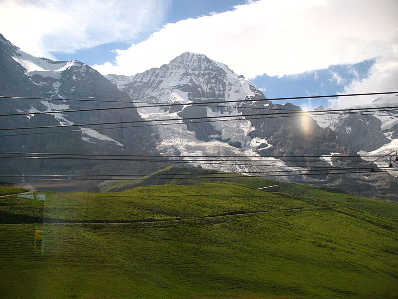 File:5089 - Kleine Scheidegg - View from Jungfraubahn.JPG