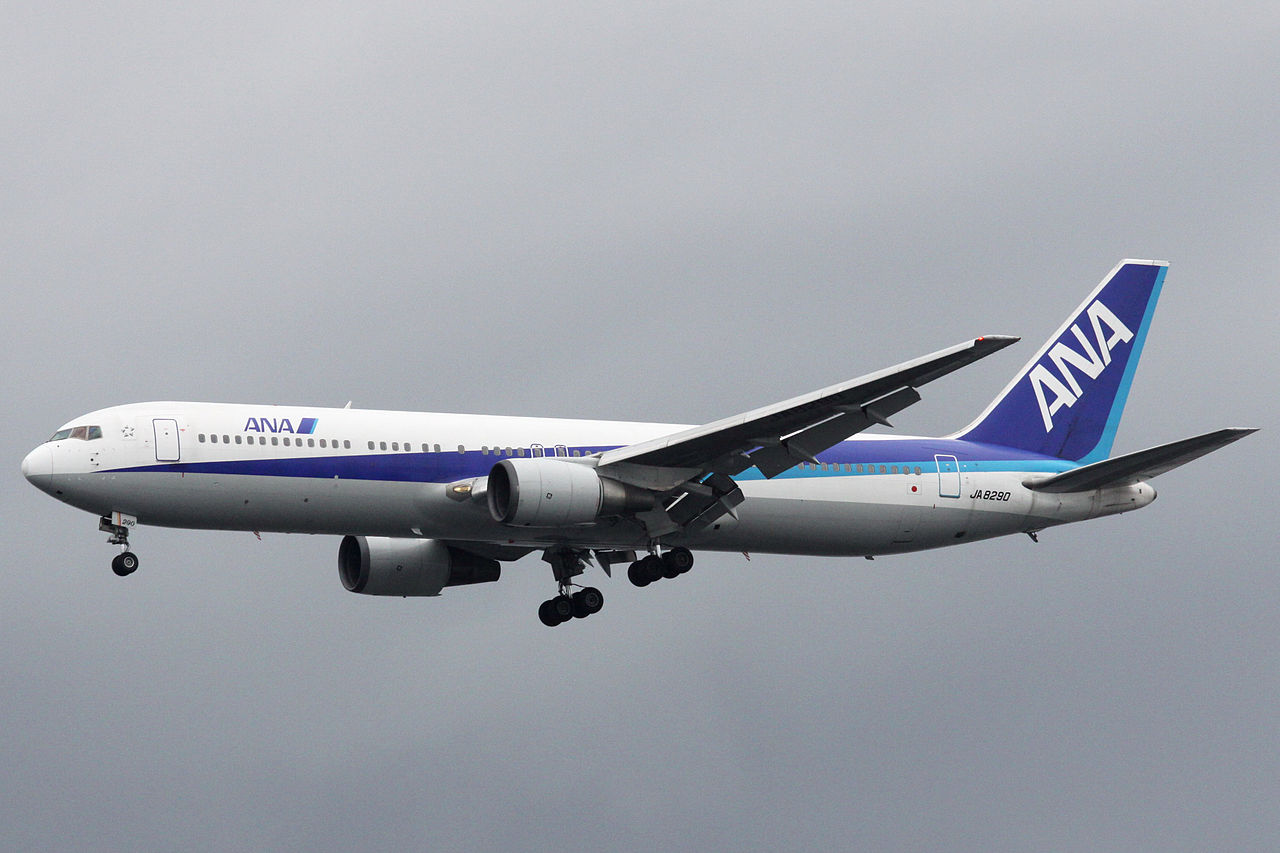 File:ANA B767-300(JA8290) (3807677181).jpg - Wikimedia Commons