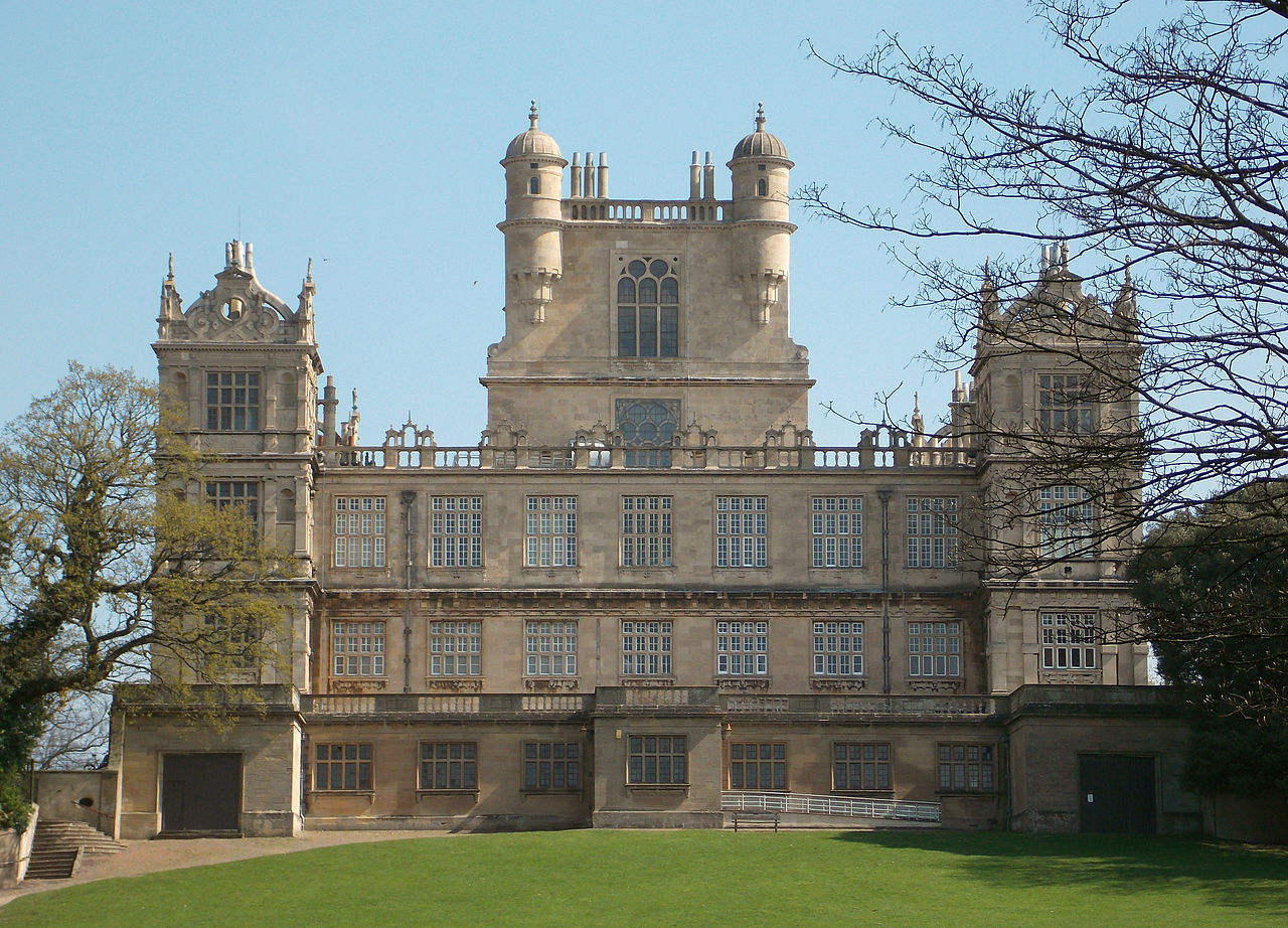 A view of Wollaton Hall west front, Nottingham, England 01.jpg