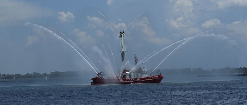 File:Active Fireboat.JPG