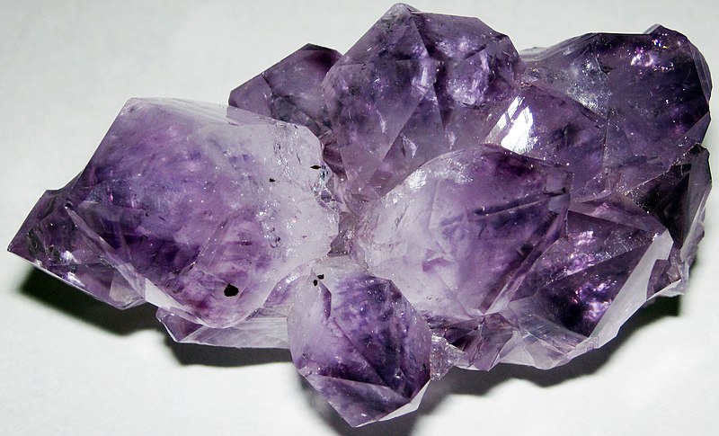 File:Amethyst (purple quartz) 11.jpg