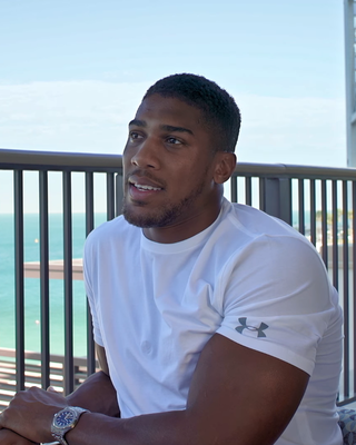 Fortune Salaire Mensuel de Anthony Joshua Combien gagne t il d argent ? 1 000,00 euros mensuels