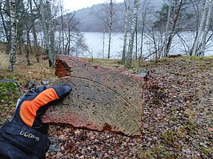 Murtegel efter huvudbyggnaden.