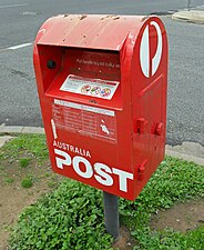 Australia, operator: Australia_Post Standard Australia Post road-side post box.
