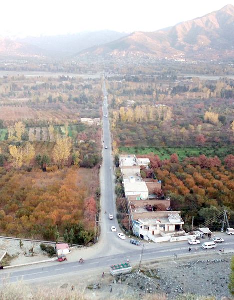 File:Autumn view of plains of Swat.jpg