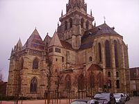 Autun Kathedrale St. Lazare Chor 1.JPG
