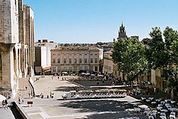 Avignon-place-palais.jpg