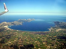 Bahía de Pollensa y cabo de Formentor desde un avión