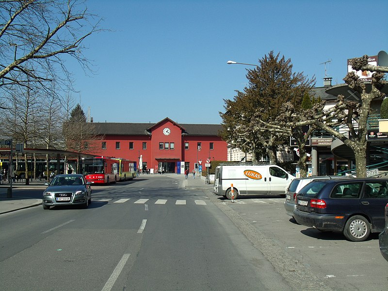 File:Bahnhofstraße - panoramio (15).jpg