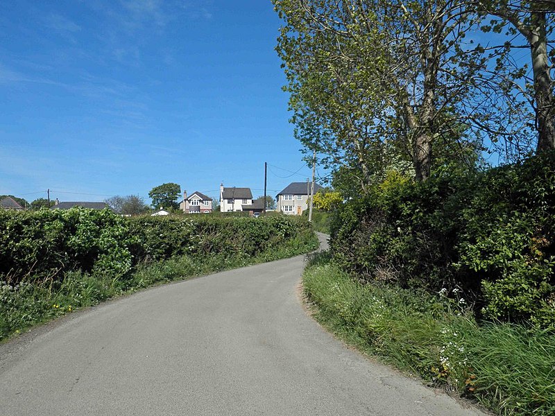File:Bend in road near junction with Pabo Lane - geograph.org.uk - 2389407.jpg
