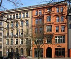 Bankhaus Ebeling mit historischem Mietshaus (rechts)