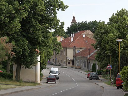 Jak do Blažovice hromadnou dopravou - O místě