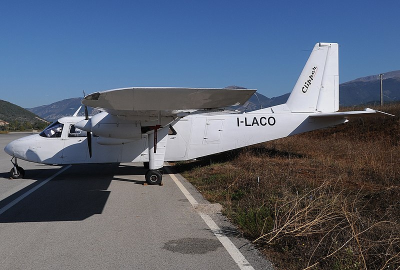 File:Britten-Norman BN-2 Islander, Clipper Aeroservices JP7221895.jpg