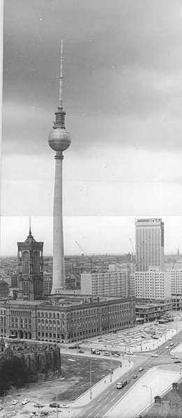 File:Bundesarchiv Bild 183-H0716-0007-001, Berlin, Fernsehturm, Bau.jpg