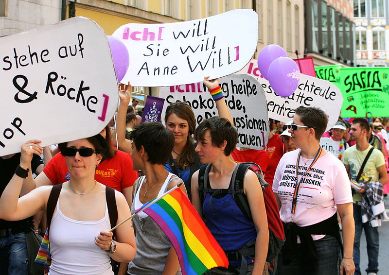 File:CSD Muenchen 2011 001.JPG