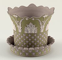 Lilac, white and green cachepot with saucer, 1785–1790, William Adams & Sons, Staffordshire