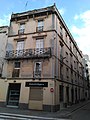 Casa al carrer Prat de la Riba i carretera del Dr. Robert (el Vendrell).jpg