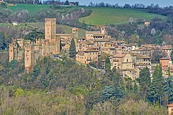 Castell'Arquato, telefoto - panoramio.jpg